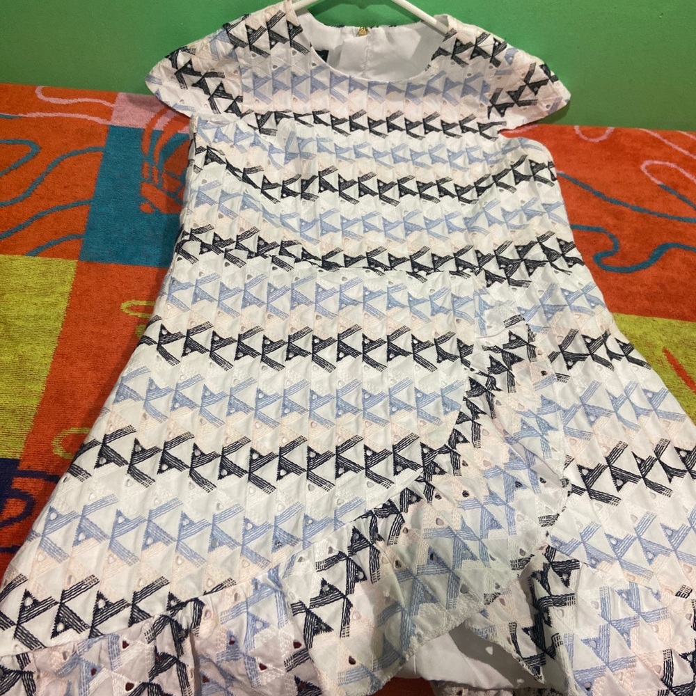 Girls dress